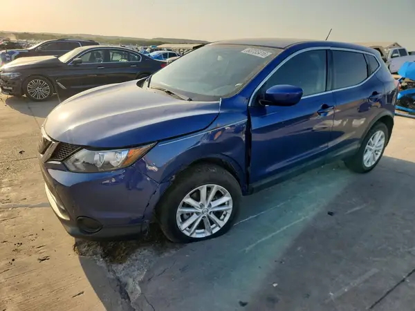 JN1BJ1CPXJW194042 2018 NISSAN ROGUE - Image 1