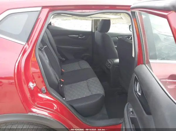 JN1BJ1CPXKW212458 2019 NISSAN ROGUE - Image 8