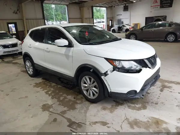 JN1BJ1CPXKW220009 2019 NISSAN ROGUE - Image 1