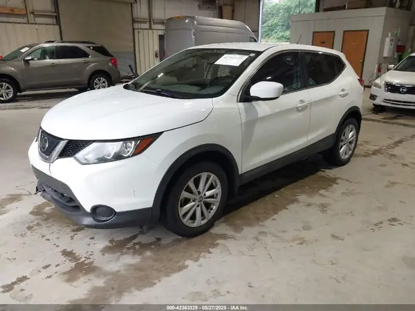 JN1BJ1CPXKW220009 2019 NISSAN ROGUE - Image 2