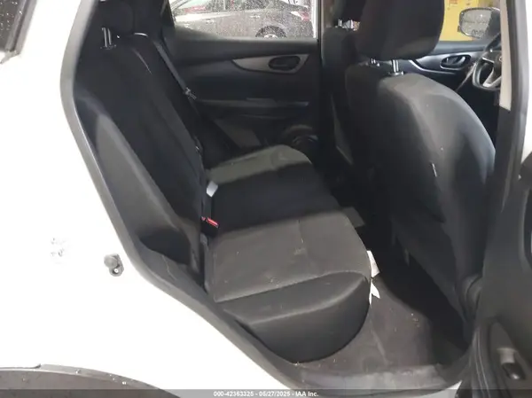 JN1BJ1CPXKW220009 2019 NISSAN ROGUE - Image 8