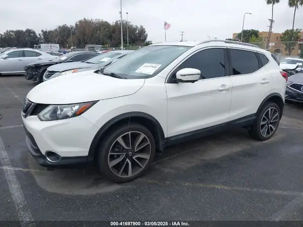 JN1BJ1CPXKW222648 2019 NISSAN ROGUE - Image 2