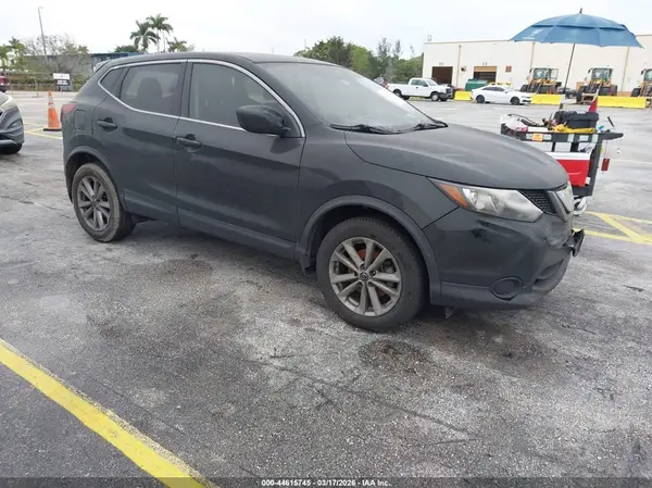 JN1BJ1CPXKW230331 2019 NISSAN ROGUE - Image 1