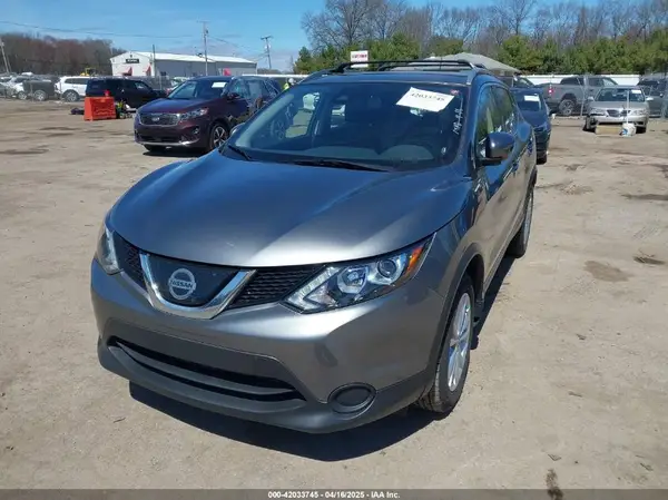 JN1BJ1CPXKW234881 2019 NISSAN ROGUE - Image 2