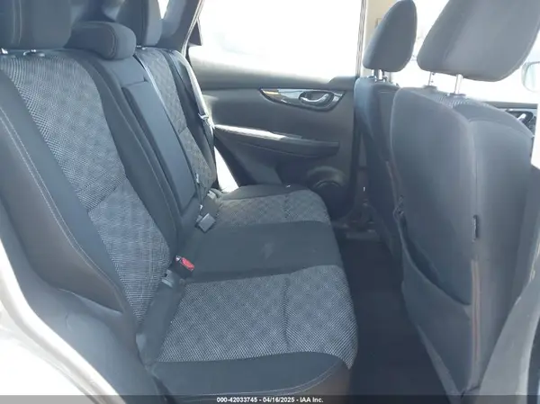 JN1BJ1CPXKW234881 2019 NISSAN ROGUE - Image 8