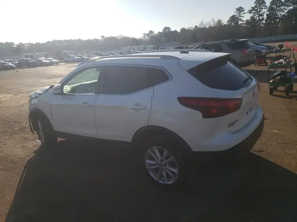 JN1BJ1CPXKW236601 2019 NISSAN ROGUE - Image 2