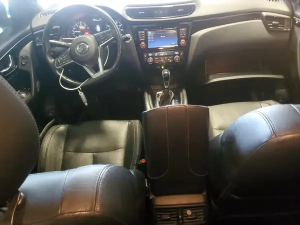 JN1BJ1CR0HW100472 2017 NISSAN ROGUE - Image 8