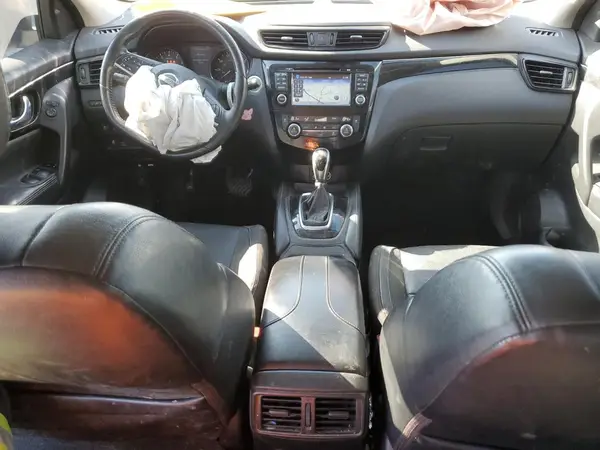 JN1BJ1CR0HW102187 2017 NISSAN ROGUE - Image 8