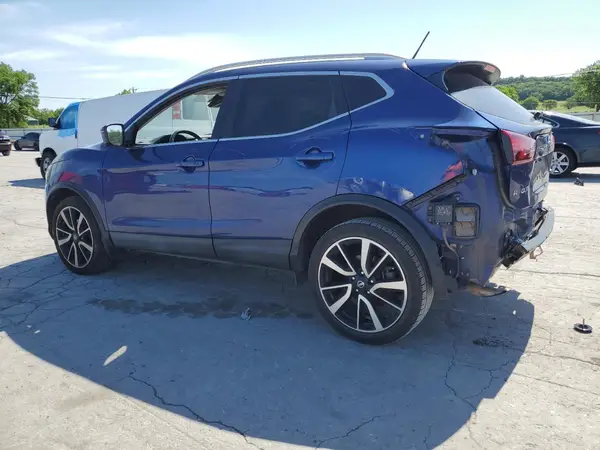 JN1BJ1CR0HW103341 2017 NISSAN ROGUE - Image 2