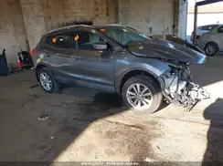 JN1BJ1CR0HW108734 2017 NISSAN ROGUE