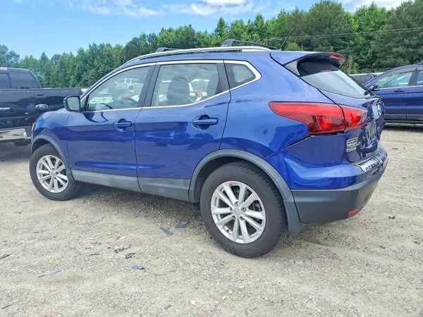 JN1BJ1CR0HW111861 2017 NISSAN ROGUE - Image 2