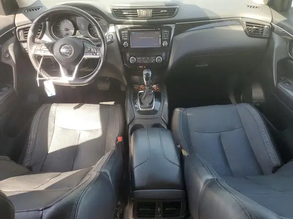 JN1BJ1CR0HW113383 2017 NISSAN ROGUE - Image 8