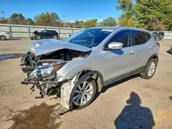 JN1BJ1CR0HW114100 2017 NISSAN ROGUE - Image 1