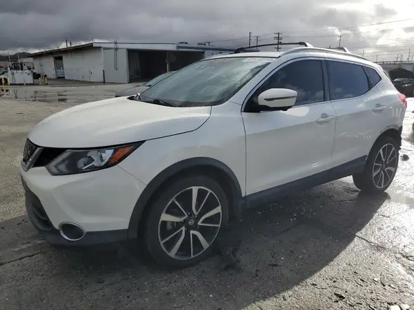 JN1BJ1CR0HW115599 2017 NISSAN ROGUE - Image 1