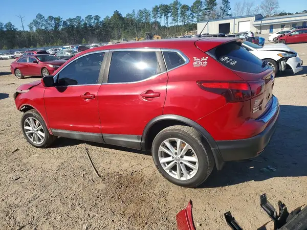 JN1BJ1CR0HW117627 2017 NISSAN ROGUE - Image 2