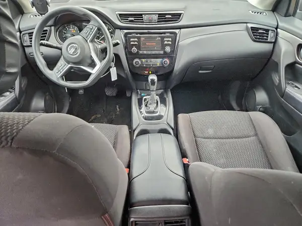 JN1BJ1CR0HW118034 2017 NISSAN ROGUE - Image 8