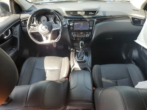 JN1BJ1CR0HW118468 2017 NISSAN ROGUE - Image 8