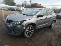 JN1BJ1CR0HW121631 2017 NISSAN ROGUE