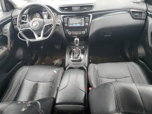 JN1BJ1CR0HW121788 2017 NISSAN ROGUE - Image 8