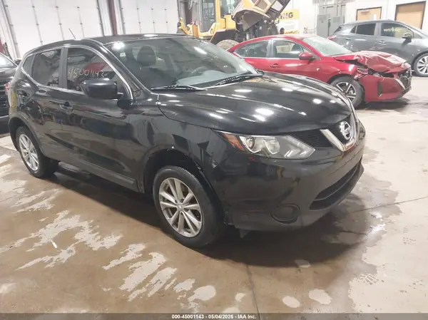 JN1BJ1CR0HW127722 2017 NISSAN ROGUE - Image 1