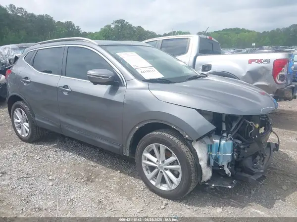 JN1BJ1CR0HW129342 2017 NISSAN ROGUE - Image 1