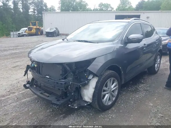 JN1BJ1CR0HW129342 2017 NISSAN ROGUE - Image 2