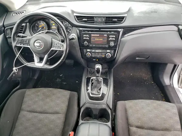 JN1BJ1CR0HW137764 2017 NISSAN ROGUE - Image 8