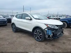 JN1BJ1CR0HW140566 2017 NISSAN ROGUE