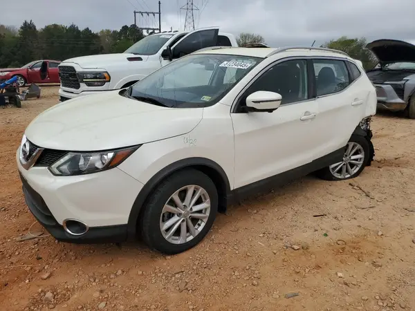 JN1BJ1CR0HW141359 2017 NISSAN ROGUE - Image 1