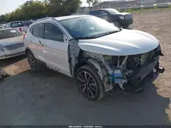 JN1BJ1CR0HW143841 2017 NISSAN ROGUE