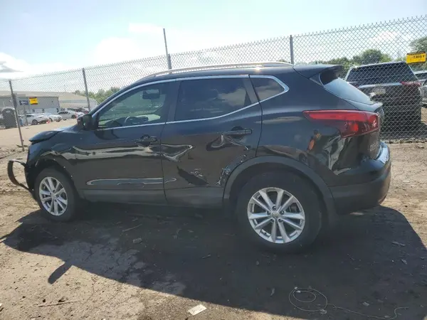 JN1BJ1CR0JW201386 2018 NISSAN ROGUE - Image 2