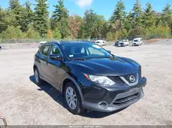 JN1BJ1CR0JW204756 2018 NISSAN ROGUE