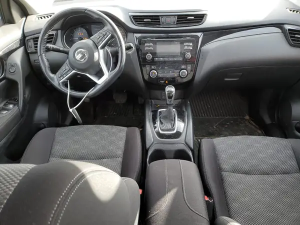 JN1BJ1CR0JW206698 2018 NISSAN ROGUE - Image 8