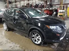 JN1BJ1CR0JW208354 2018 NISSAN ROGUE