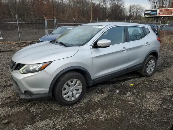 JN1BJ1CR0JW251236 2018 NISSAN ROGUE - Image 1