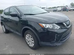 JN1BJ1CR0JW257070 2018 NISSAN ROGUE