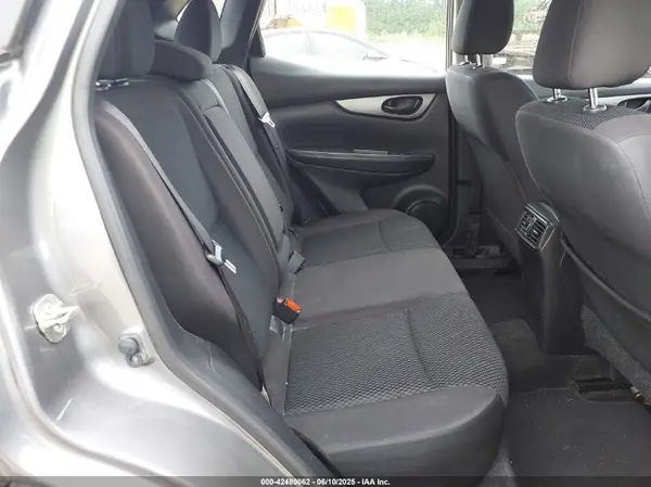JN1BJ1CR0JW257344 2018 NISSAN ROGUE - Image 8