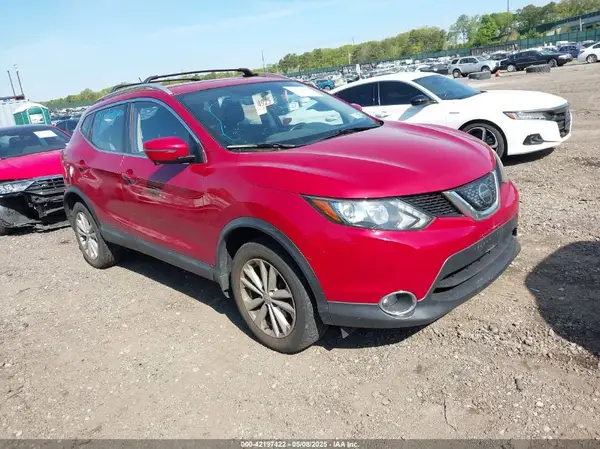 JN1BJ1CR0JW266965 2018 NISSAN ROGUE - Image 1