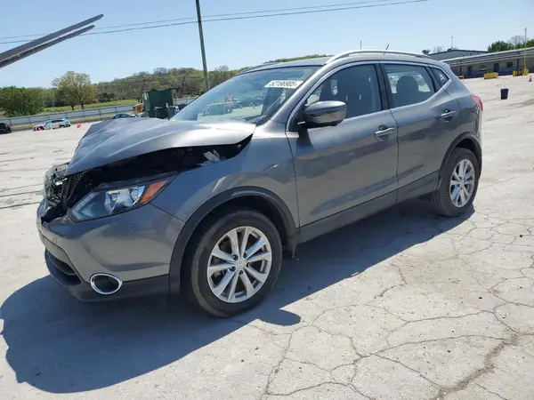 JN1BJ1CR0JW267890 2018 NISSAN ROGUE - Image 1