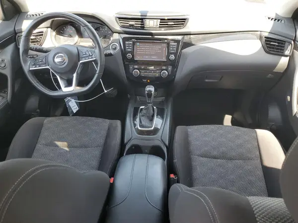 JN1BJ1CR0JW267890 2018 NISSAN ROGUE - Image 8