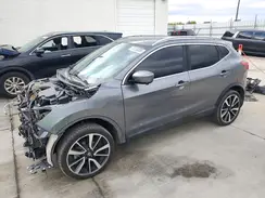 JN1BJ1CR0JW281692 2018 NISSAN ROGUE