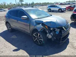 JN1BJ1CR0JW283460 2018 NISSAN ROGUE
