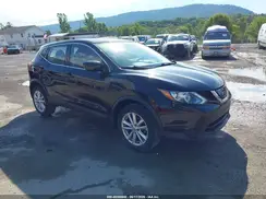 JN1BJ1CR0JW288058 2018 NISSAN ROGUE