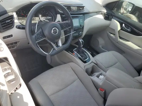 JN1BJ1CR0JW289825 2018 NISSAN ROGUE - Image 8