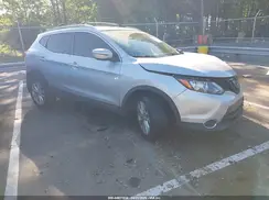 JN1BJ1CR0JW294409 2018 NISSAN ROGUE