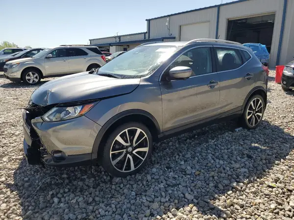 JN1BJ1CR0JW600055 2018 NISSAN ROGUE - Image 1