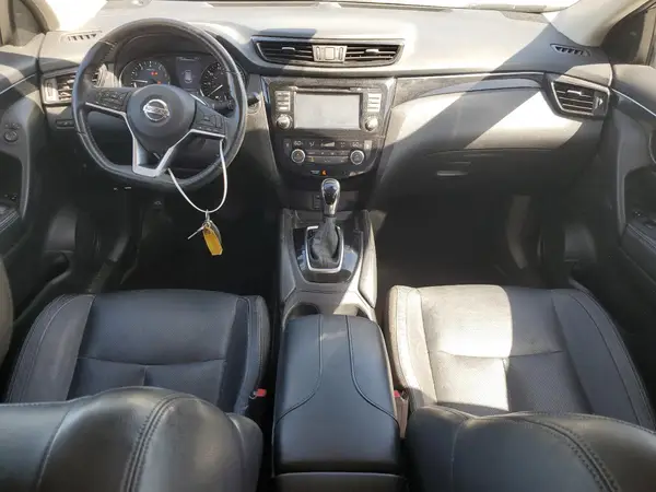JN1BJ1CR0JW600055 2018 NISSAN ROGUE - Image 8