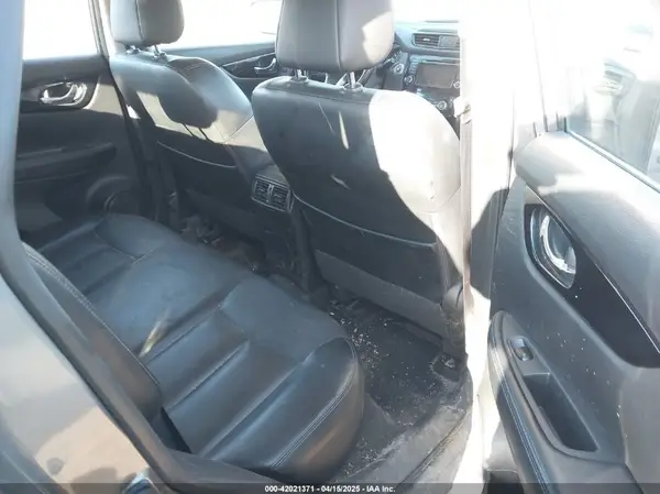 JN1BJ1CR0KW314207 2019 NISSAN ROGUE - Image 8