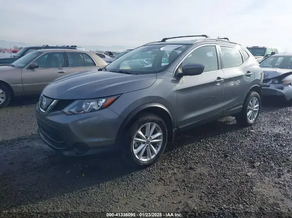 JN1BJ1CR0KW319763 2019 NISSAN ROGUE - Image 2