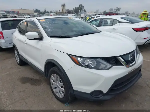 JN1BJ1CR0KW348390 2019 NISSAN ROGUE - Image 1